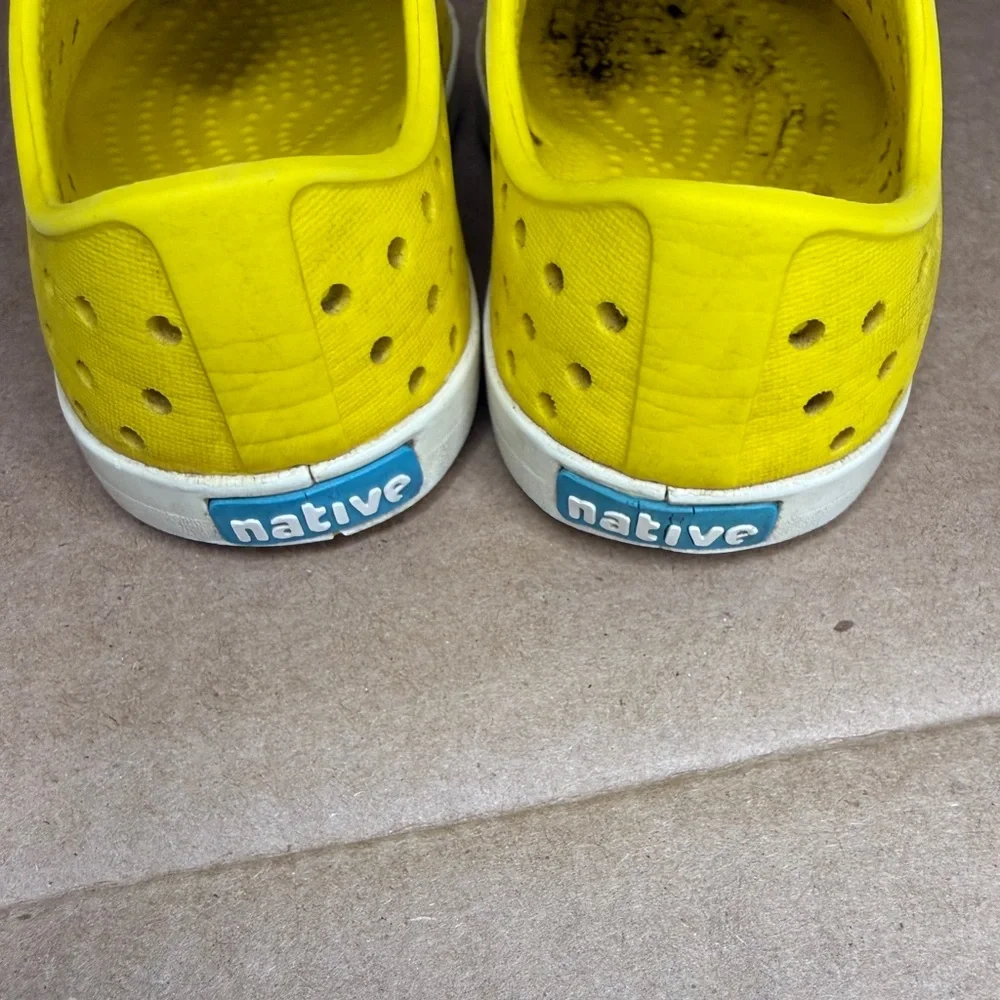 Native Jefferson Yellow EVA Slip On Water Shoes Sneakers Kids Toddler Size C7